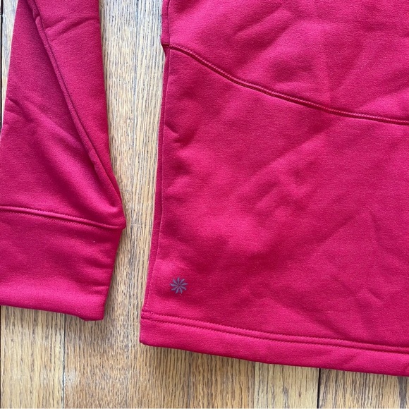 Athleta Altitude Polartec Sweatshirt Merry Red 4279878 Size Small - Picture 8 of 8